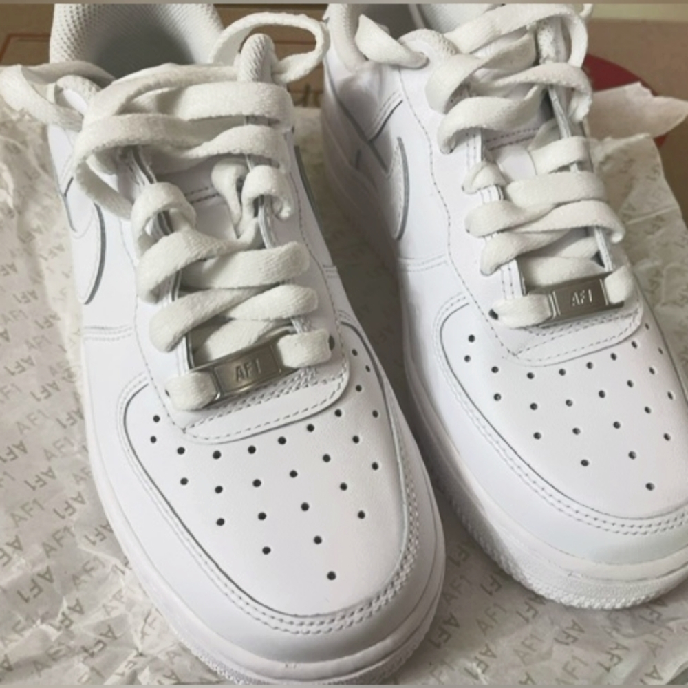 Women Nike sneakers